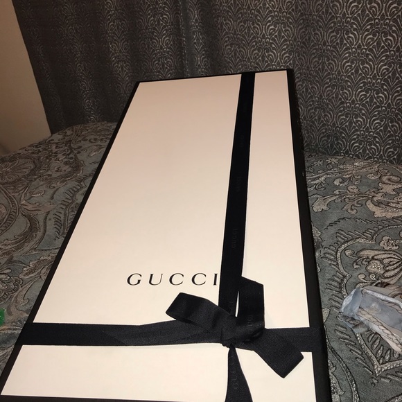 $2,400 - Picture 2 of 3